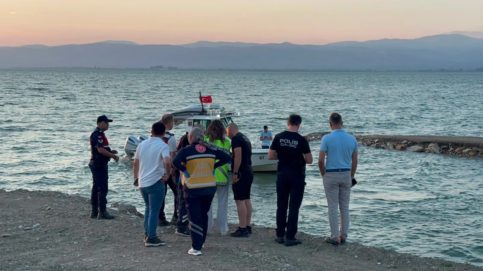 İznik Gölü'nde evlat kurtarma çabası faciayla bitti