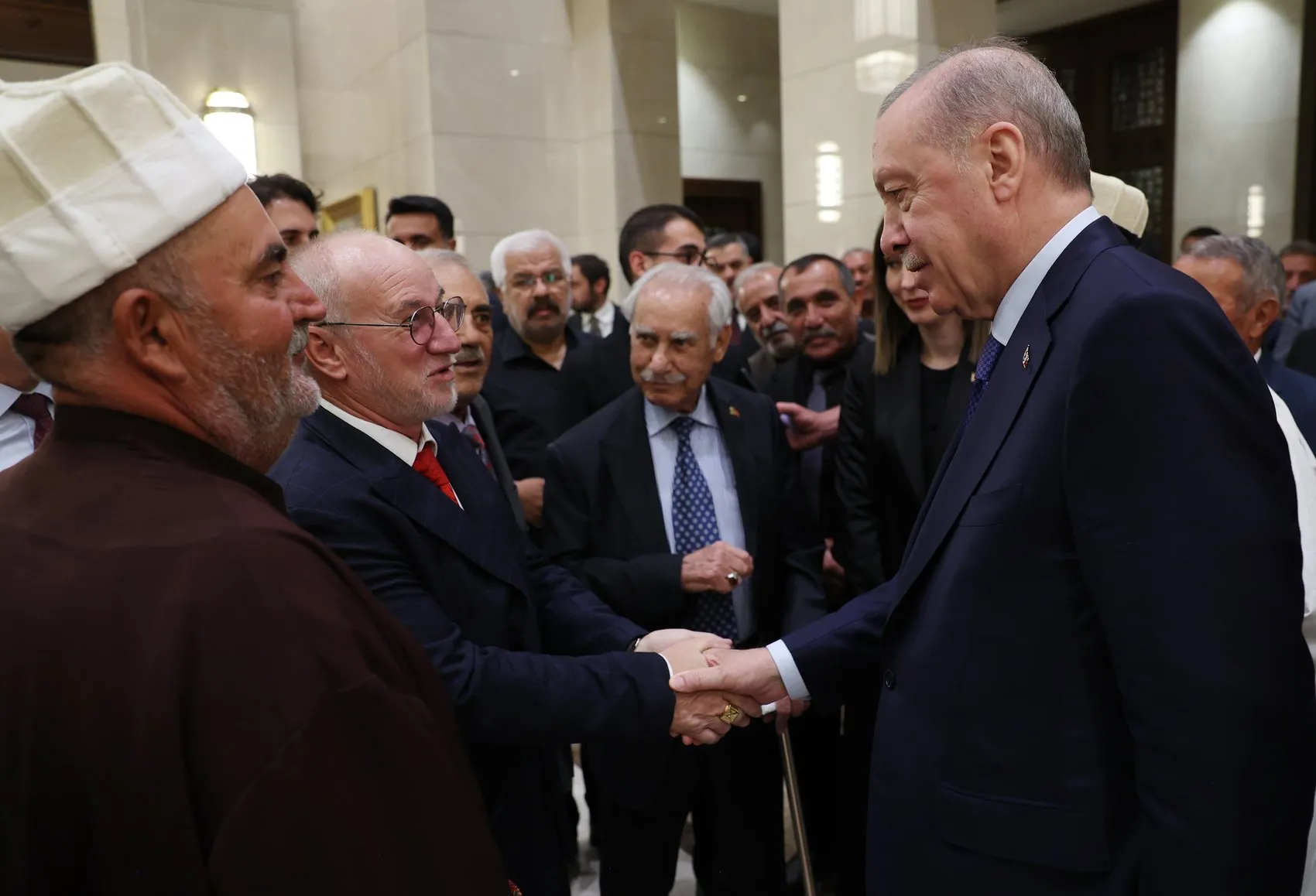 Erdoğan'dan Muharrem ayı mesajı Cemevlerine destek sürecek