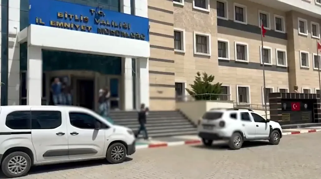 Bitlis'te yakıt deposuna gizlenmiş uyuşturucuya geçit yok