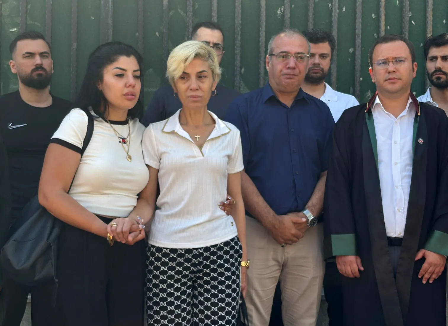 Otel önünde uyardığı kişi tarafından öldürülen Tahsin'in davası başladı
