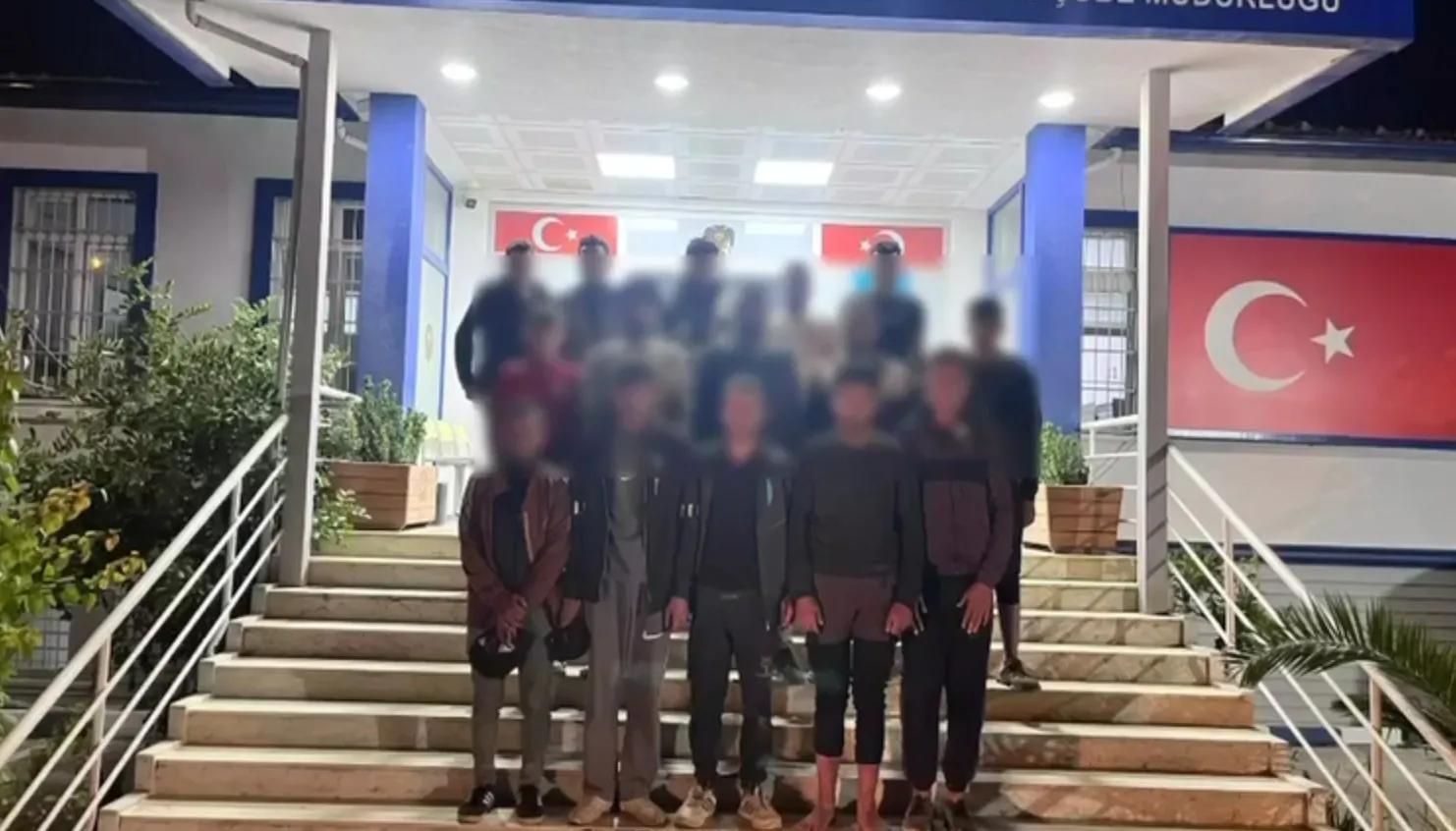Hatay’da göçmen kaçakçılığı operasyonu 24 kişi yakalandı