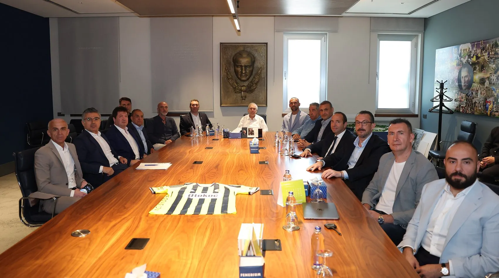 Vedat Muriqi yuvaya döndü Fenerbahçe ile üç yıllık imza attı