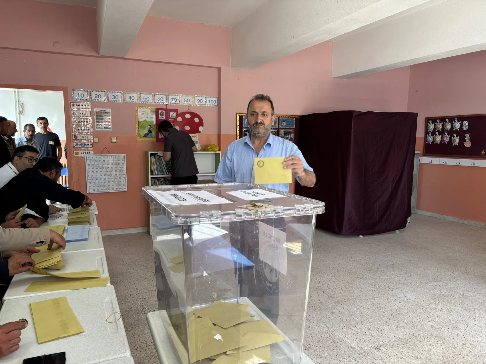 Tokat’ta dört belde yeniden belediye başkanı seçmek için sandık başında
