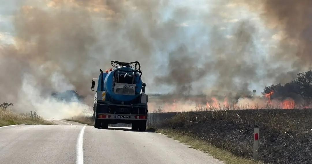 Edirne'de basit bir kesim işlemi koca bir tarlayı küle çevirdi