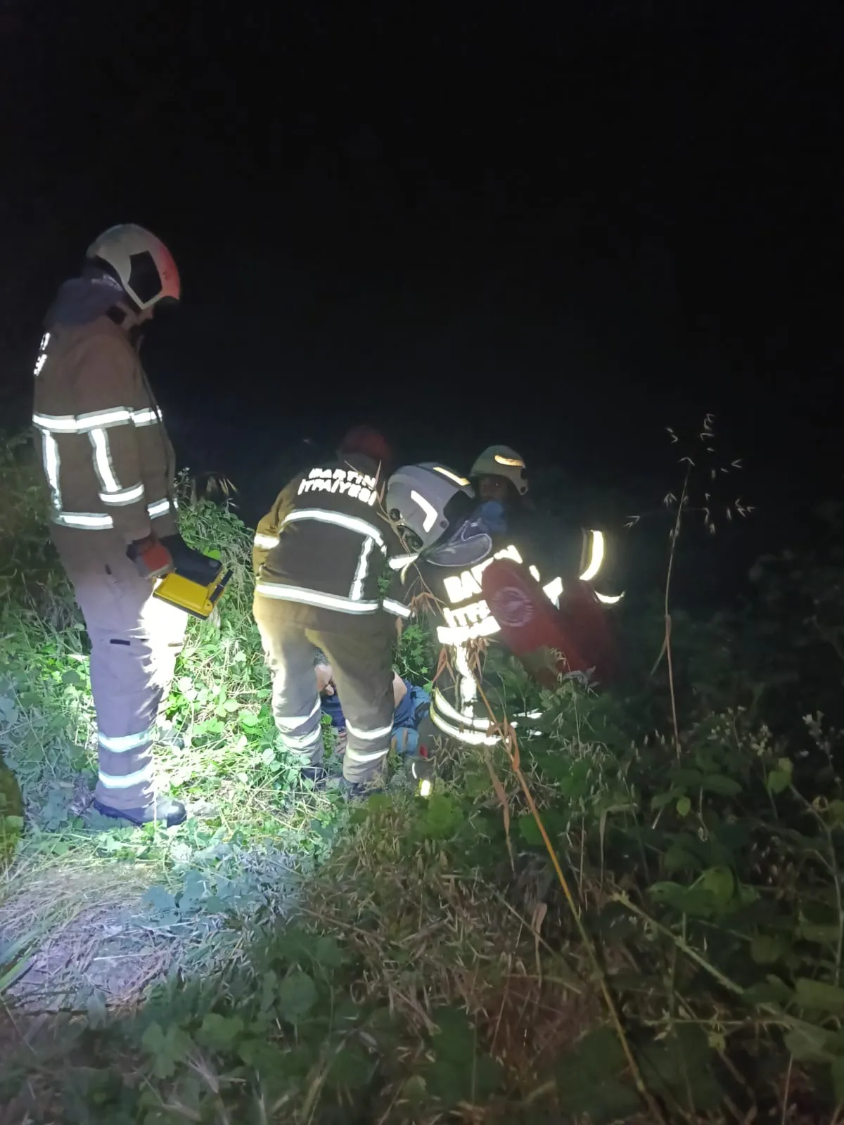 Bartın'da ırmağa düşen şahıs itfaiye operasyonuyla kurtarıldı