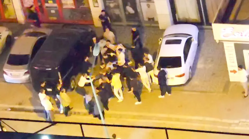 Esenyurt'ta düğün eğlencesi kavgayla bitti