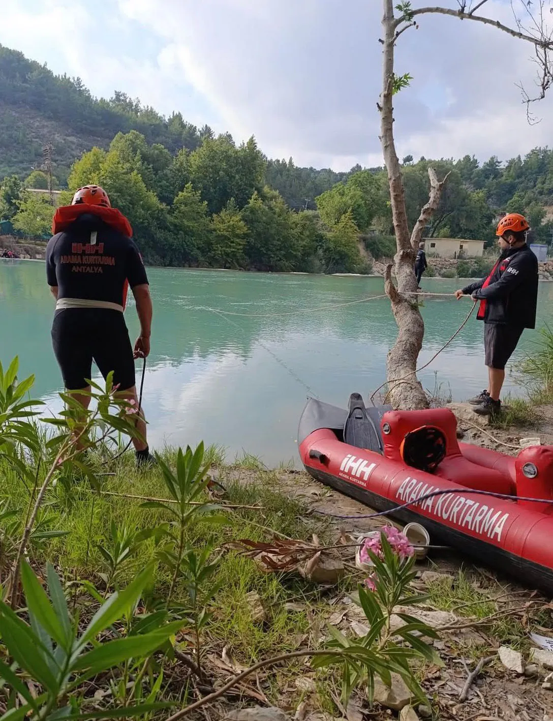 Manavgat'ta Alara Çayı'na giren genç 13 gündür bulunamadı