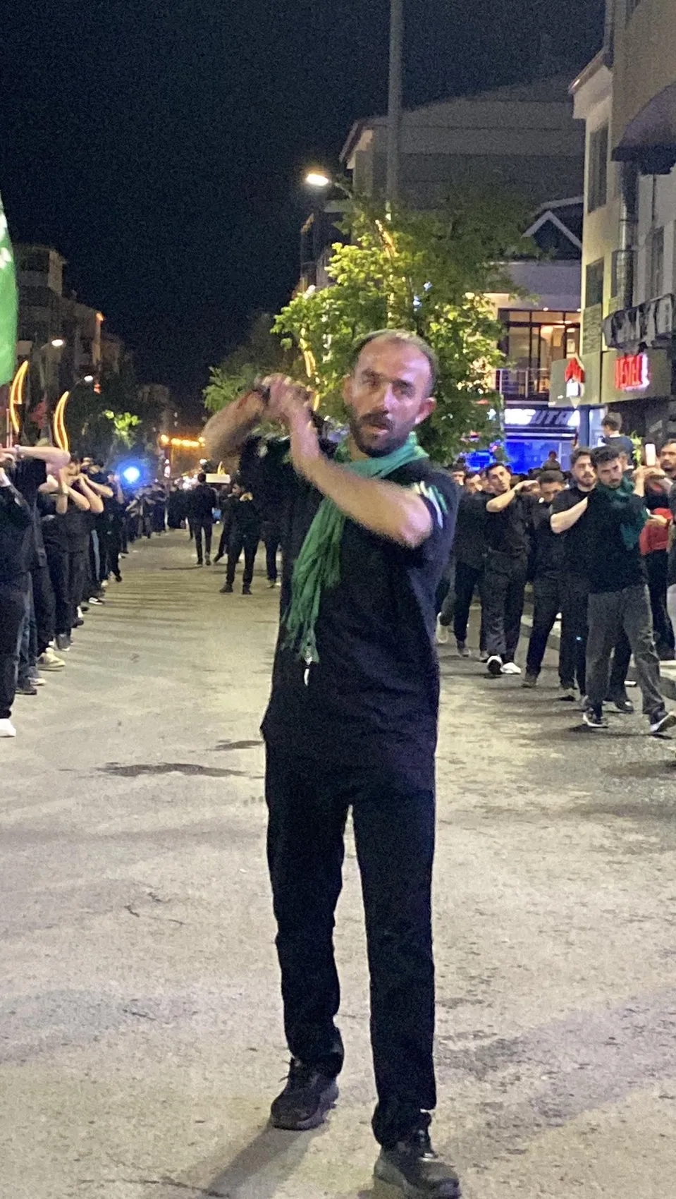 Karslılar Kerbela şehitlerini gözyaşlarıyla andı