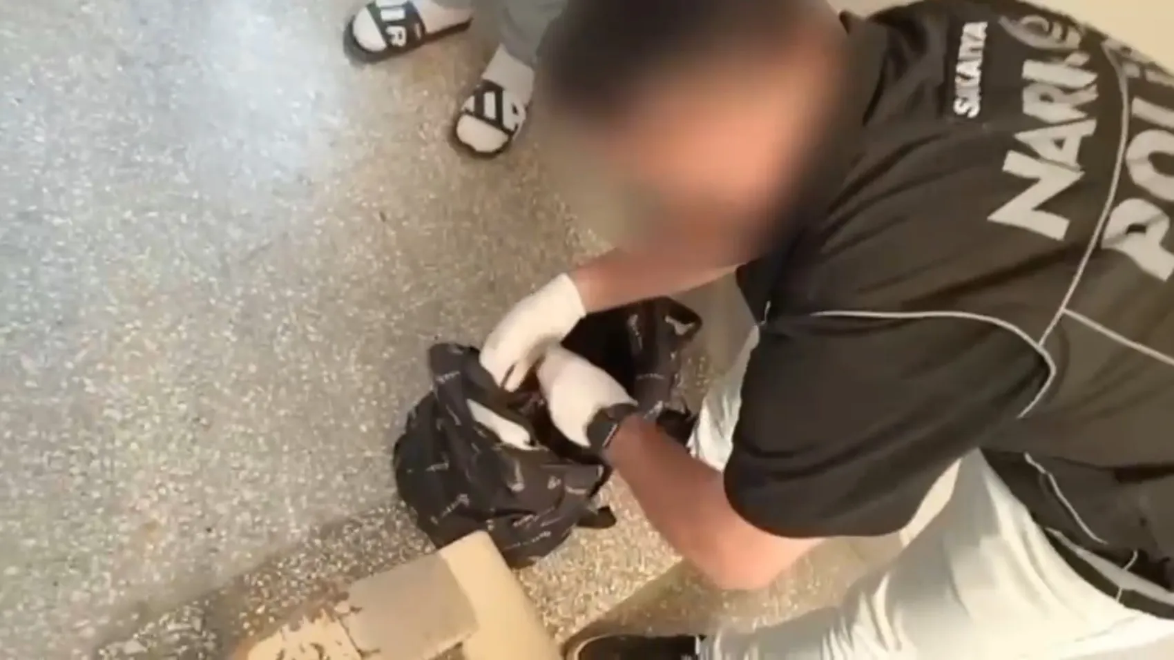 Sakarya yolunda uyuşturucu sevkiyatına polis baskını
