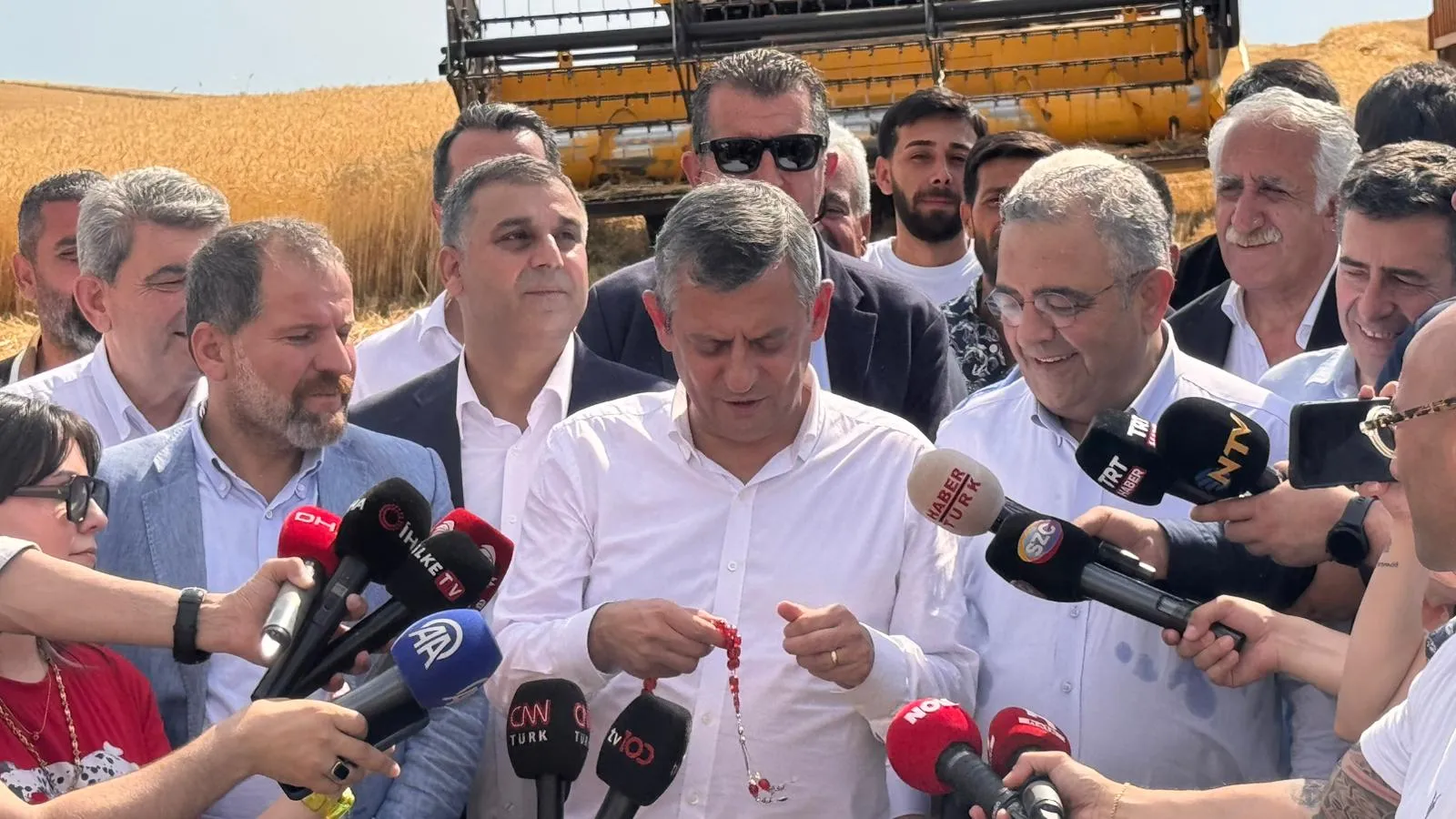 Özgür Özel'den Diyarbakır'da çiftçiye yeni dönem vaadi