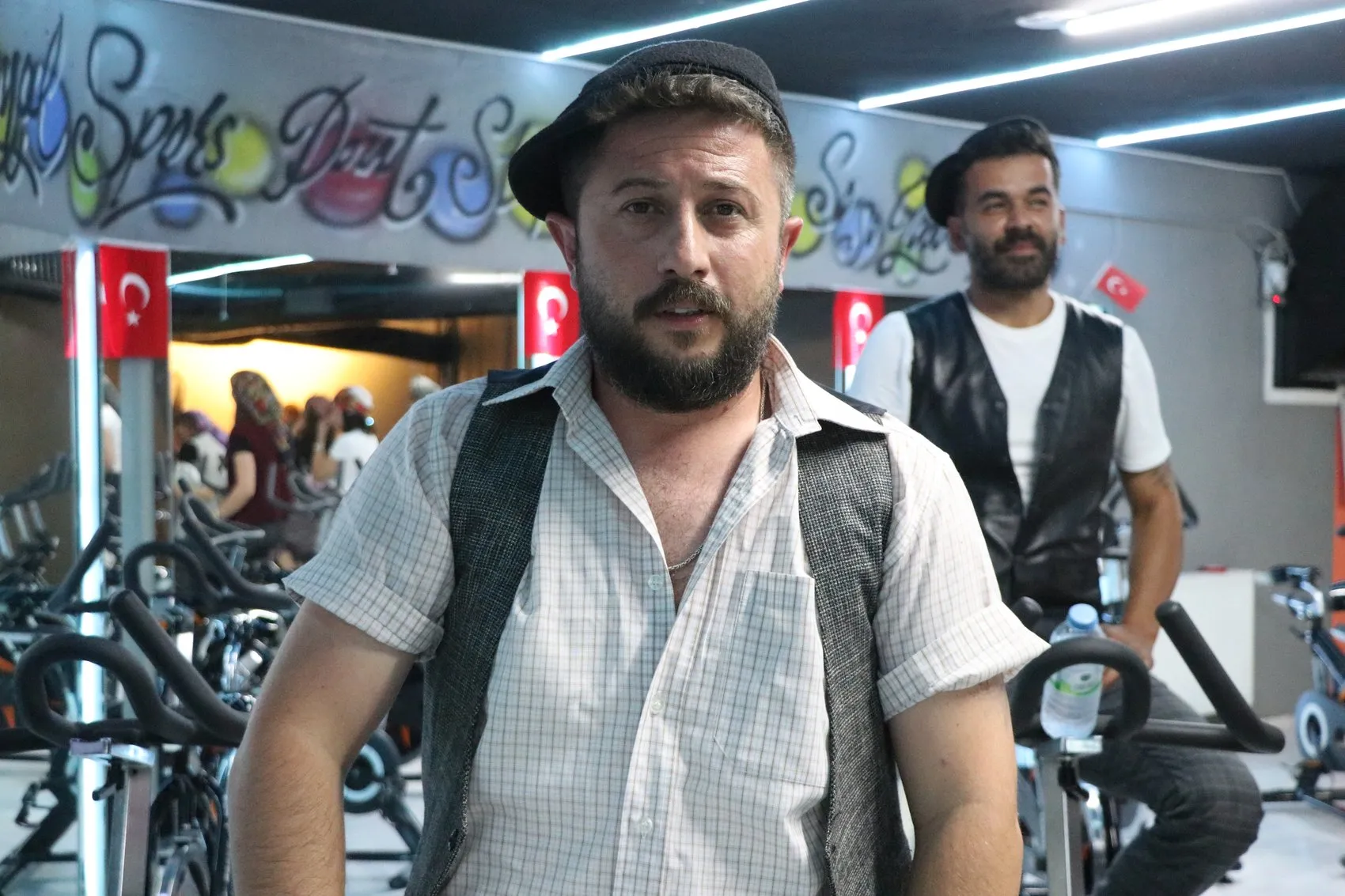 Kayserili kadınlar taytı bıraktı şalvarla pedal çeviriyor