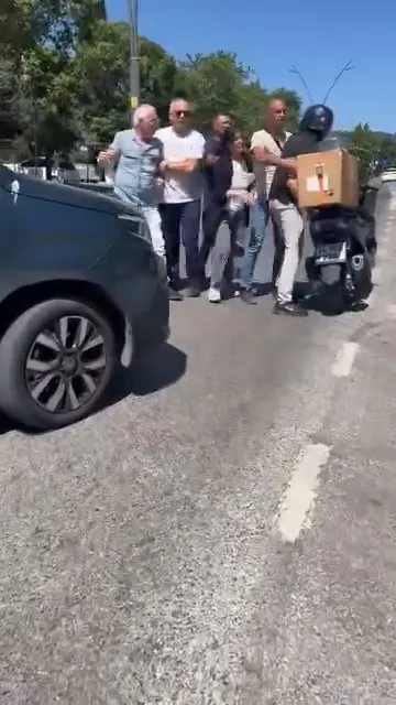 Kartal’da kuryeyle kavgaya tutuşan sürücü vitesi unutunca kaza yaptı