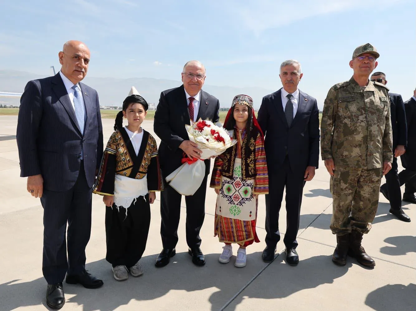 Bakan Güler Kahramanmaraş’taki askeri birlikleri yerinde inceledi