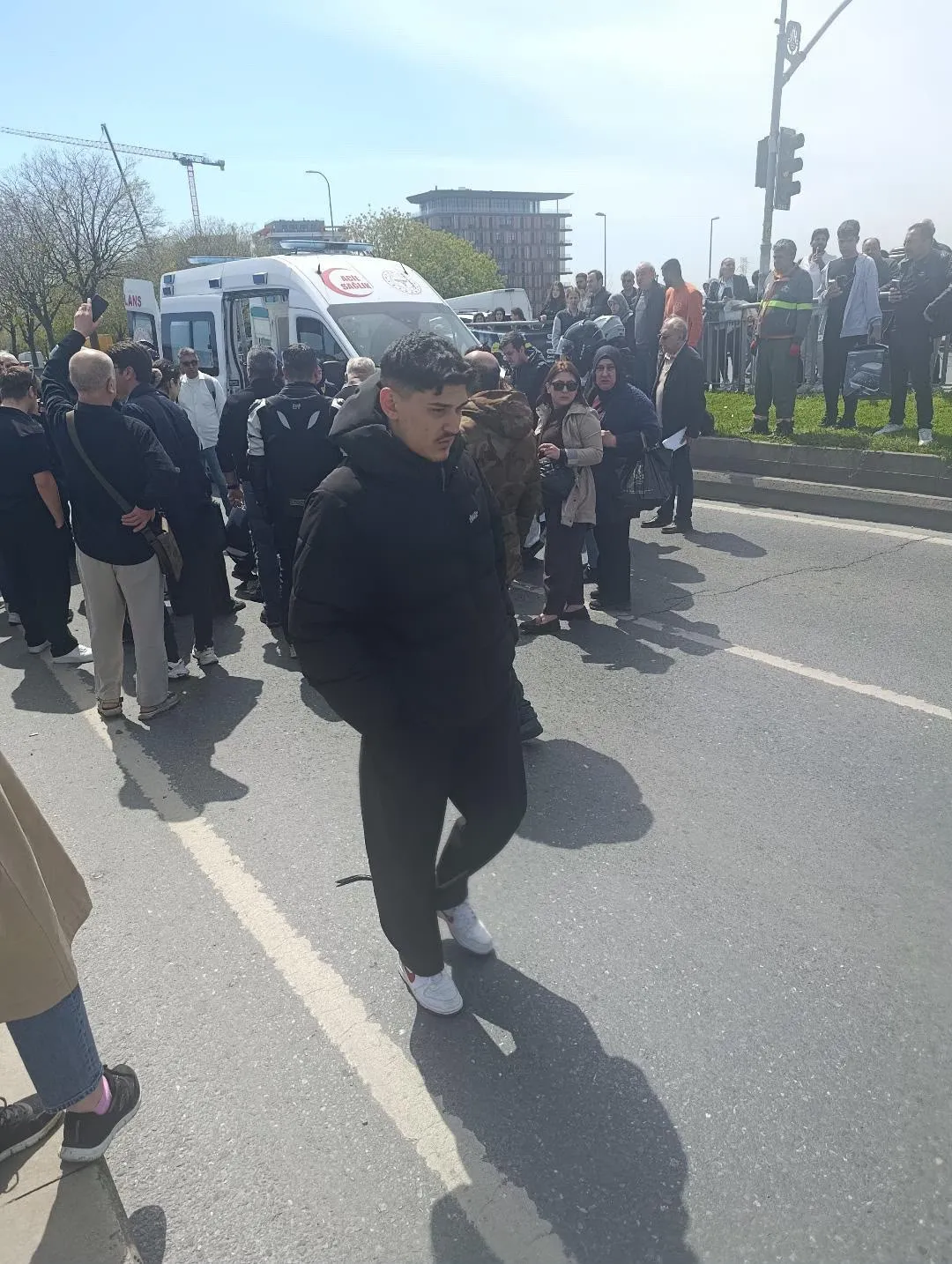 Şişli'de yaya geçidinde hız felaketi