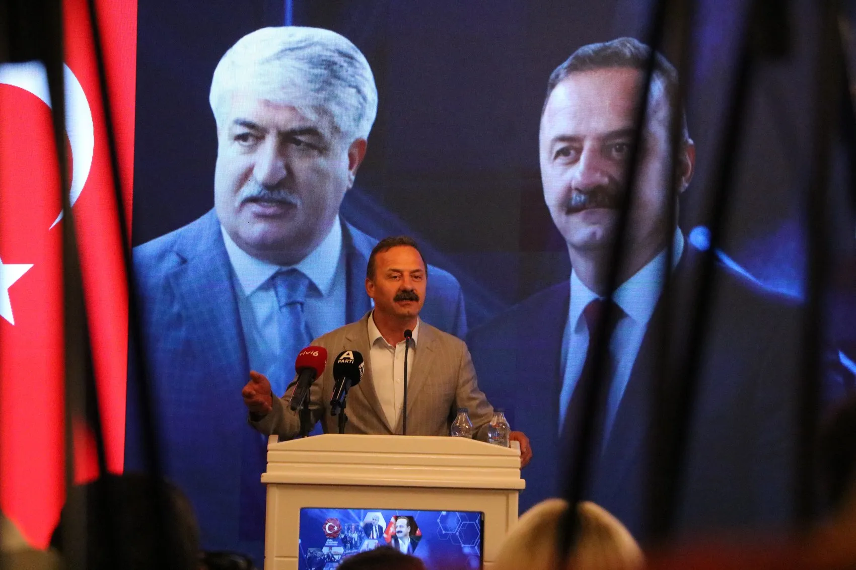Ağıralioğlu'ndan CHP'ye sert anayasa çıkışı