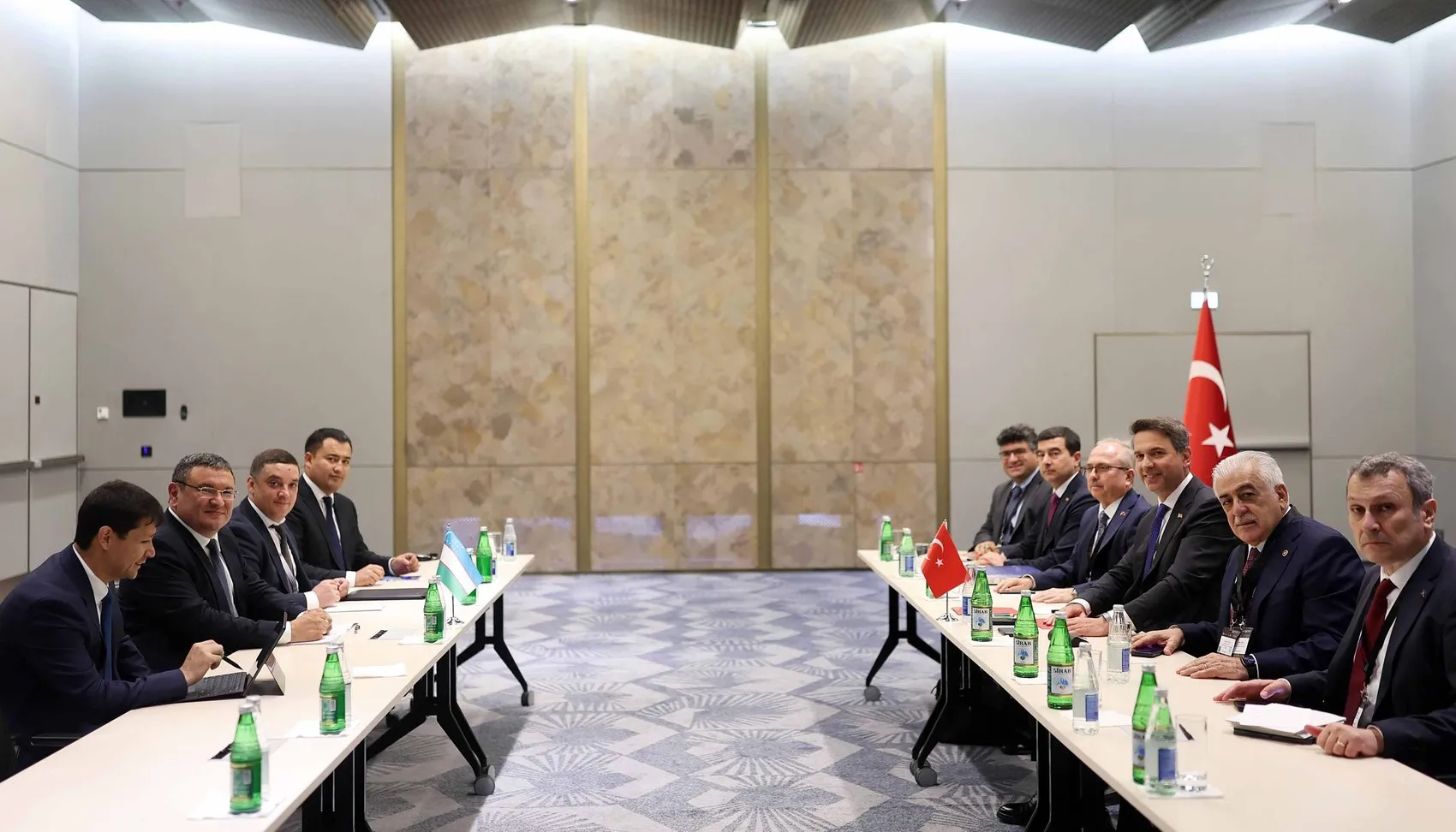 Bakan Bayraktar enerji rotasını çizdi Türkiye yeni döneme hazır