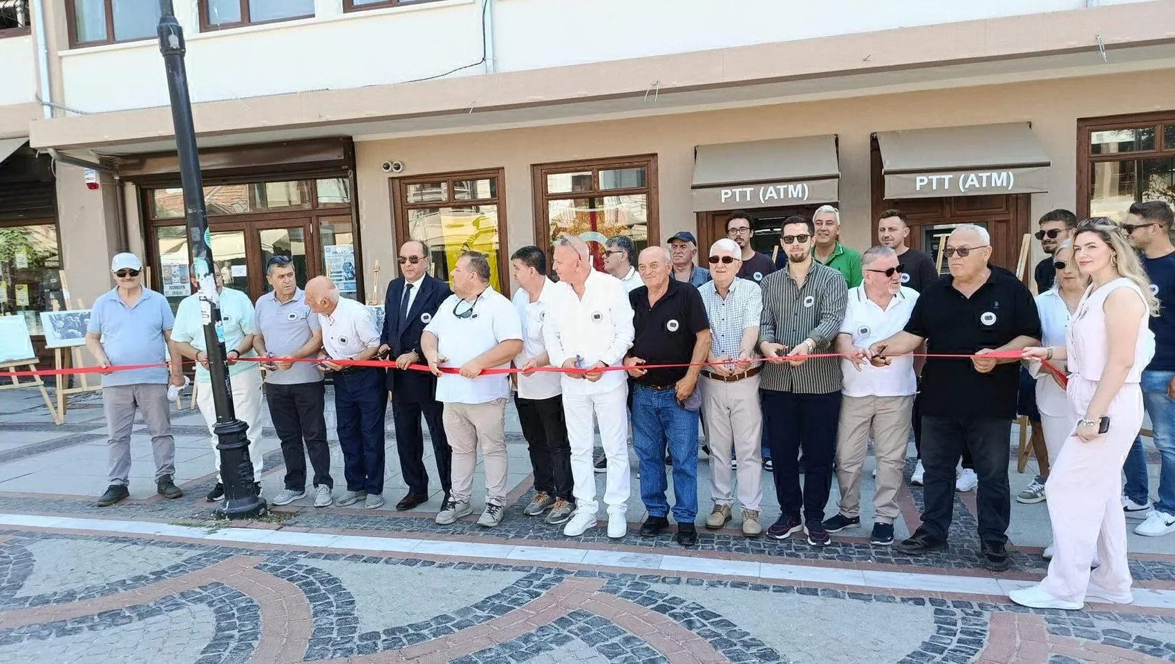 Edirne'de Yunanistan Konsolosluğu önünde protesto
