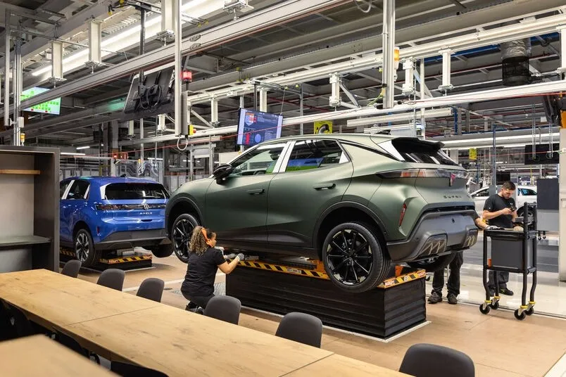 Volkswagen'in uygun fiyatlı elektrikli modeli üretime girdi