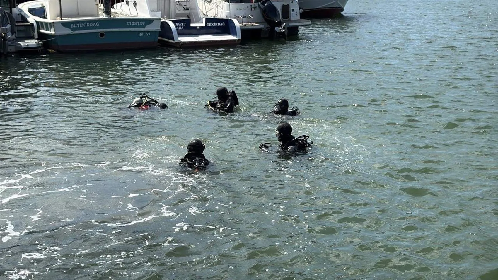 Tekirdağ denizinde temizlik operasyonu Çöpler sergilenince gerçek ortaya çıktı