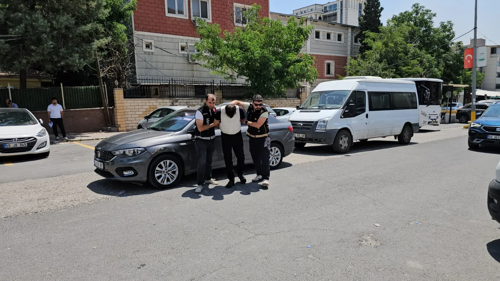 Şanlıurfa'da vahşi cinayet Eşini öldürüp intihar süsü verdi