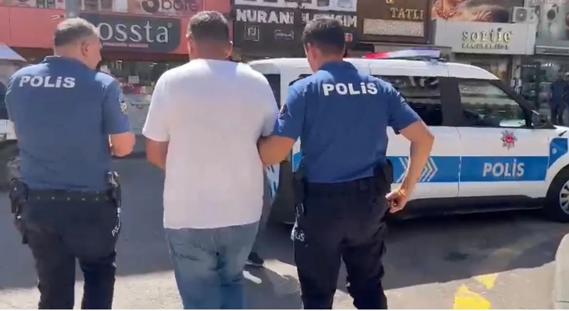 Kırıkkale'de çöp poşetli kundakçı kamerada