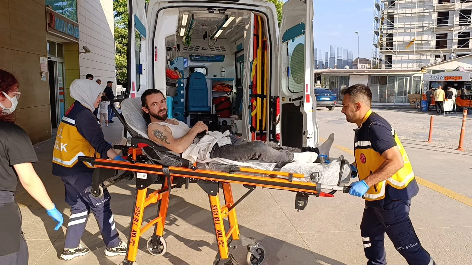 İnegöl'de arkadaş kavgası kanlı bitti