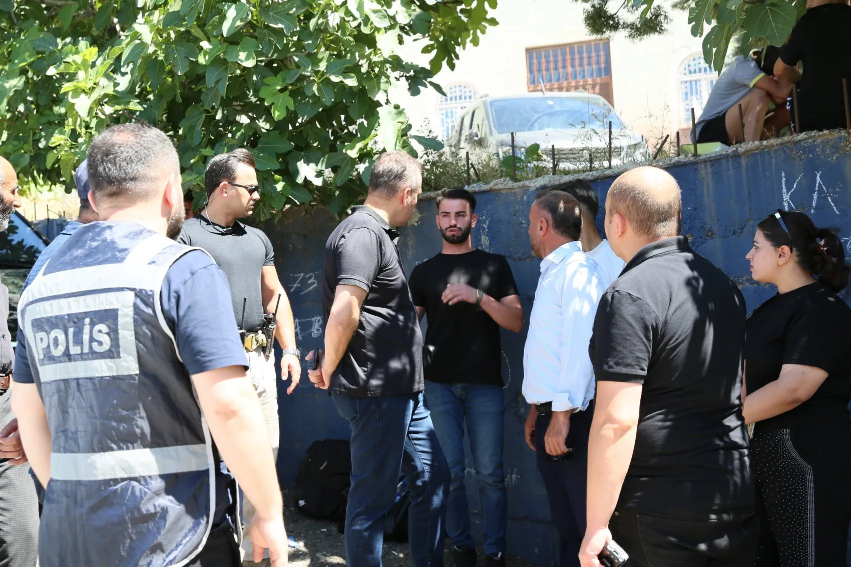 Şırnak'ta sınav heyecanı yaşayan öğrencilere polis desteği
