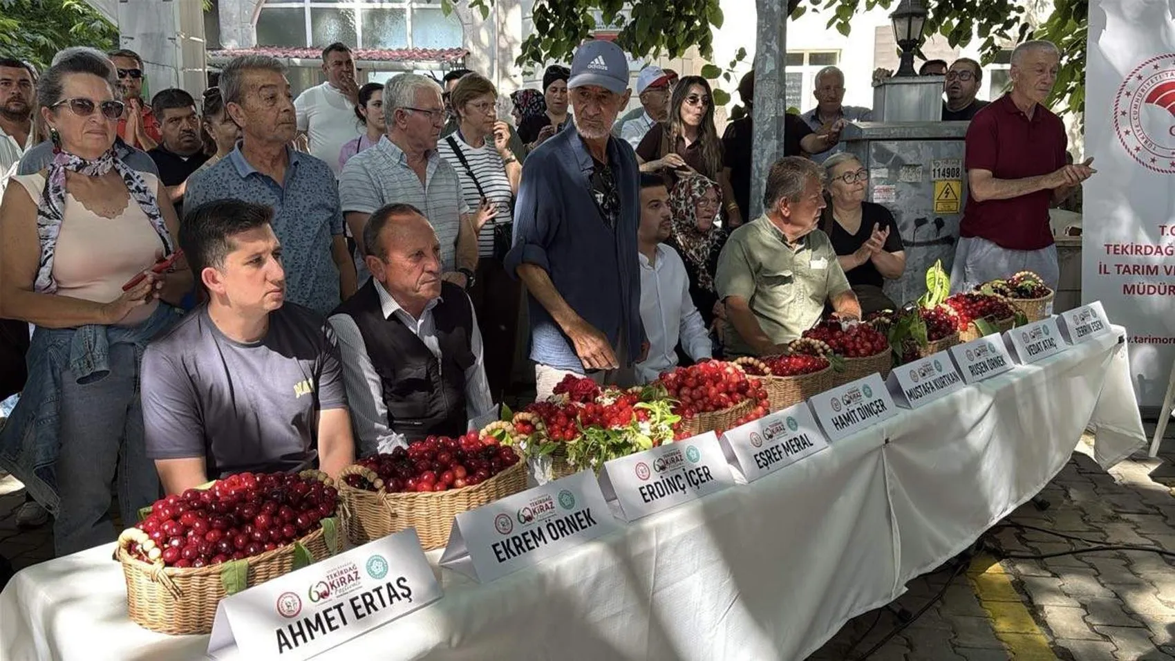 Tekirdağ'da kiraz mevsimi şölenle açıldı