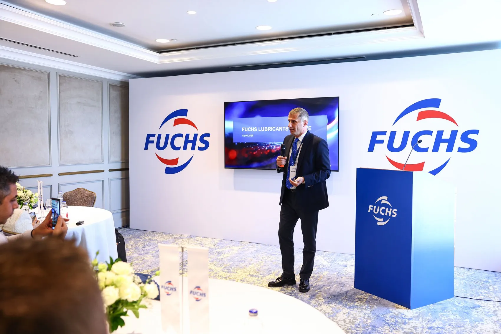 Alman devi Fuchs Türkiye’de artık tek başına hareket edecek