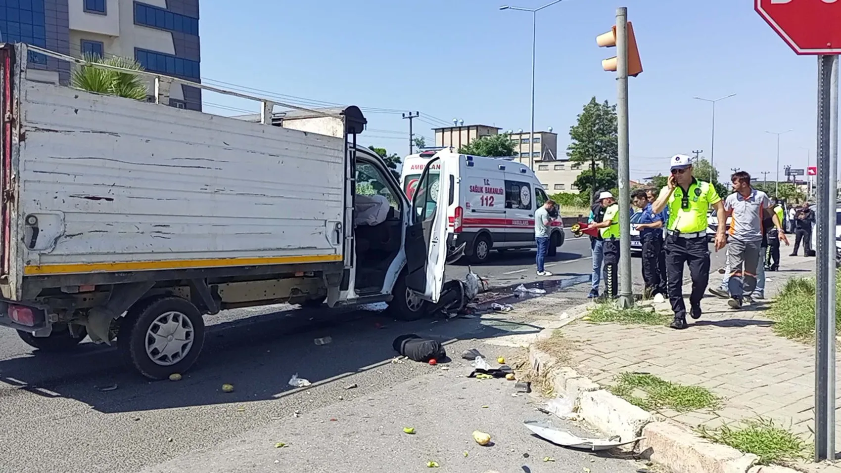 Nazilli’de motosiklet kazası İki kardeş ağır yaralandı