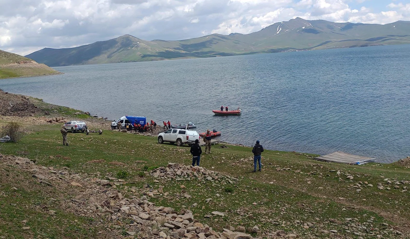 Ağrı Balık Gölü'nde teknesi boş bulunan gençten kötü haber geldi