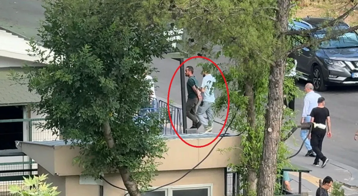 Diyarbakır Adliyesi önünde polise saldırı düzenleyen iki kişi tutuklandı