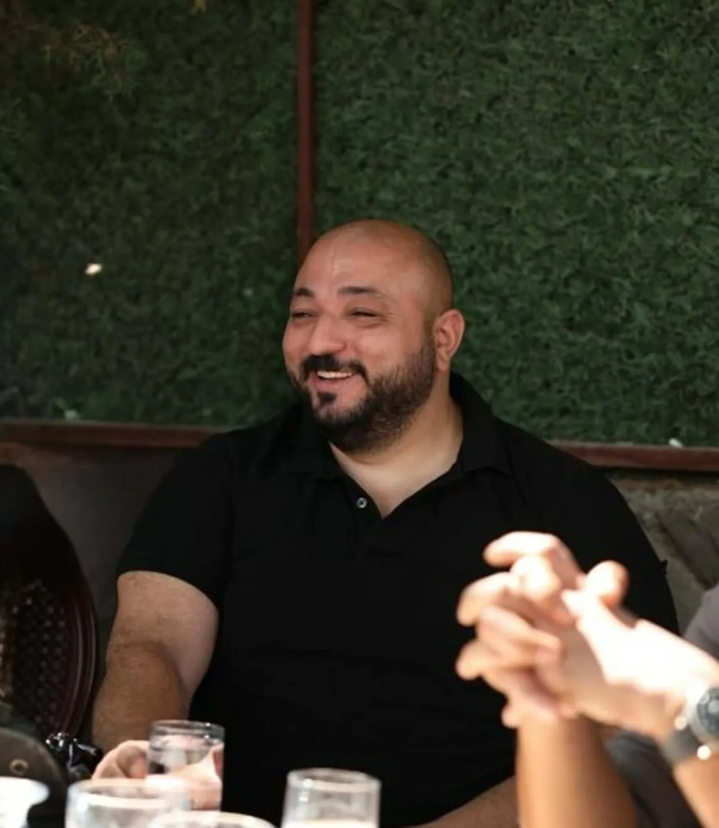 Dilan Polat’ın koruması Alaçatı’da silahlı saldırıya uğradı