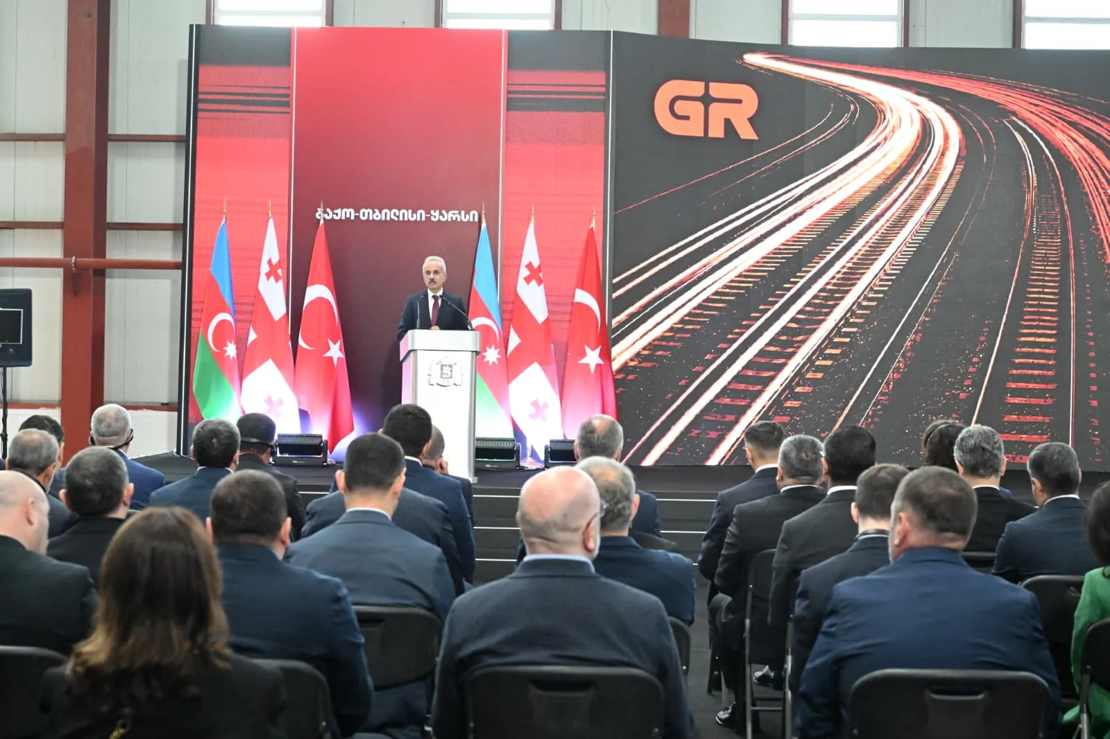 Bakü-Tiflis-Kars hattında tam kapasite dönemi resmen başladı
