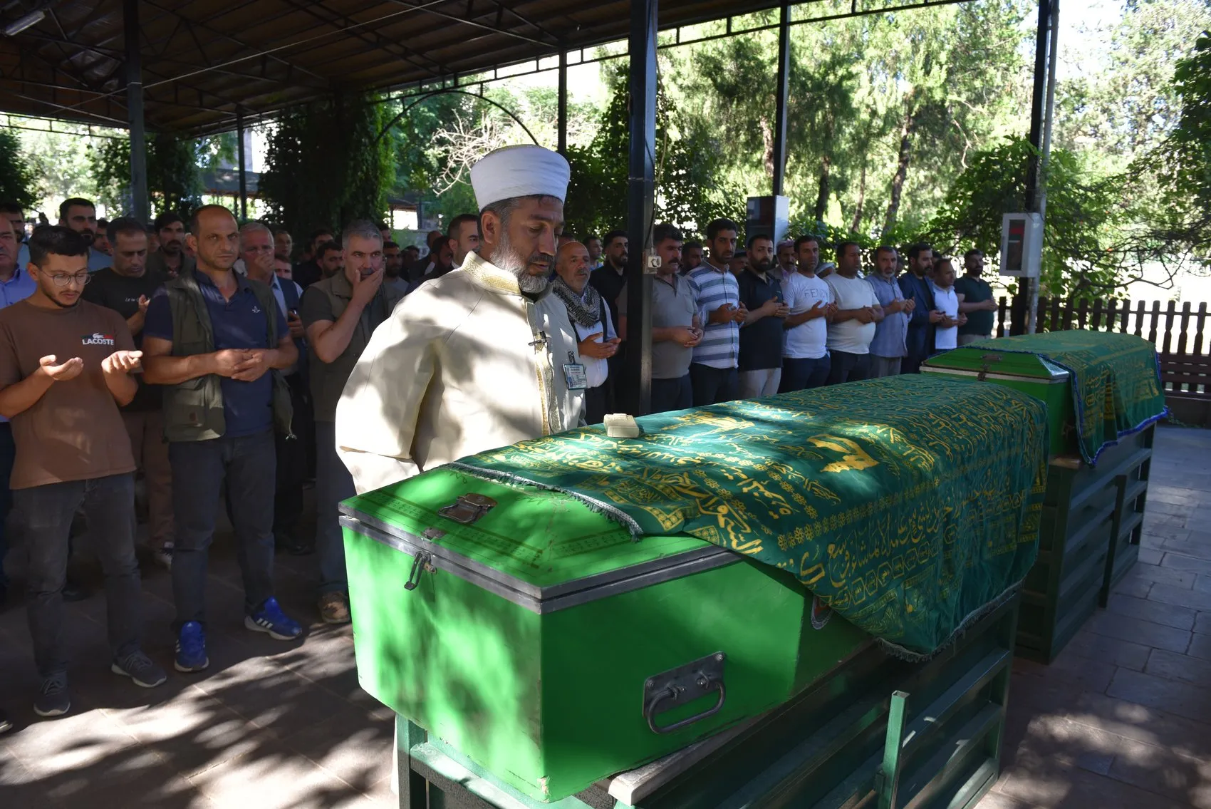 Karaman'daki kaza üç kardeşi hayattan kopardı