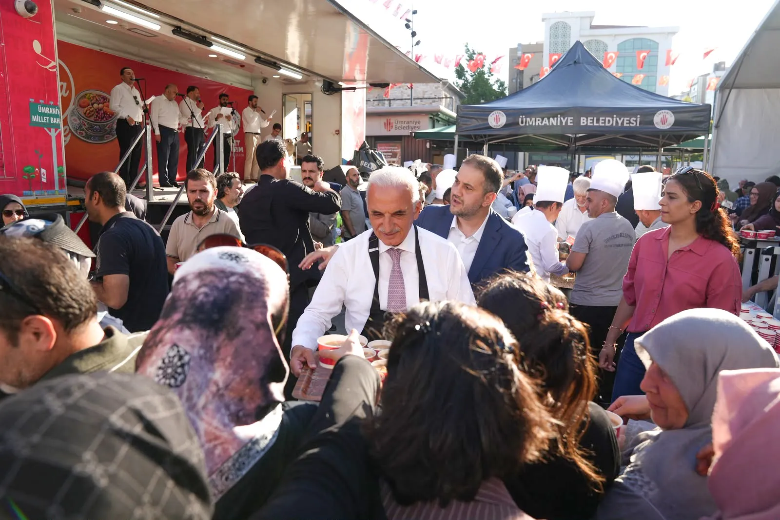 Ümraniye’de Muharrem ayı bereketi 20 bin kişiye ulaştı