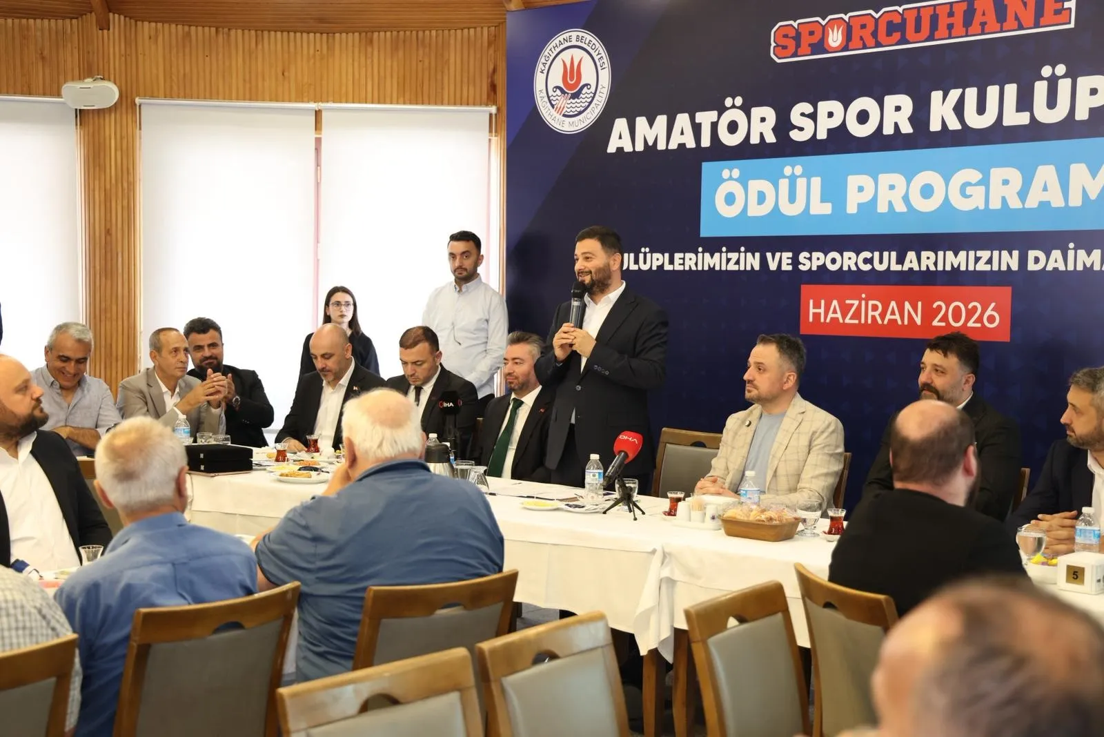 Kağıthane amatör kulüplere milyonluk nakdi destek sağladı