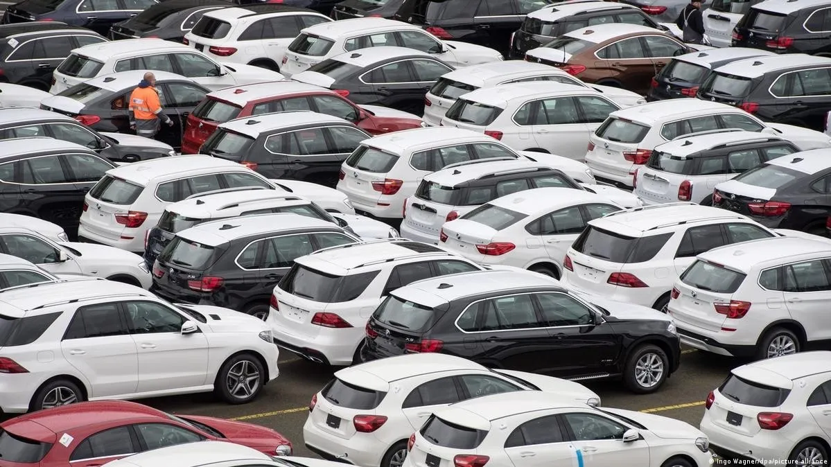 Alman otomotiv devlerinin gelirleri rekabet karşısında çakıldı