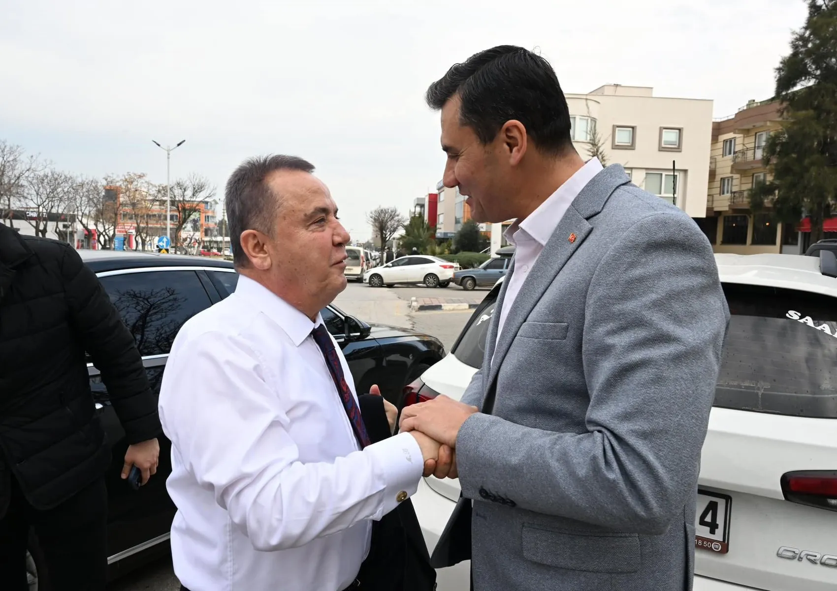 Muhittin Böcek'ten rüşvet itirafı Manisa'ya çanta dolusu avro götürdüm