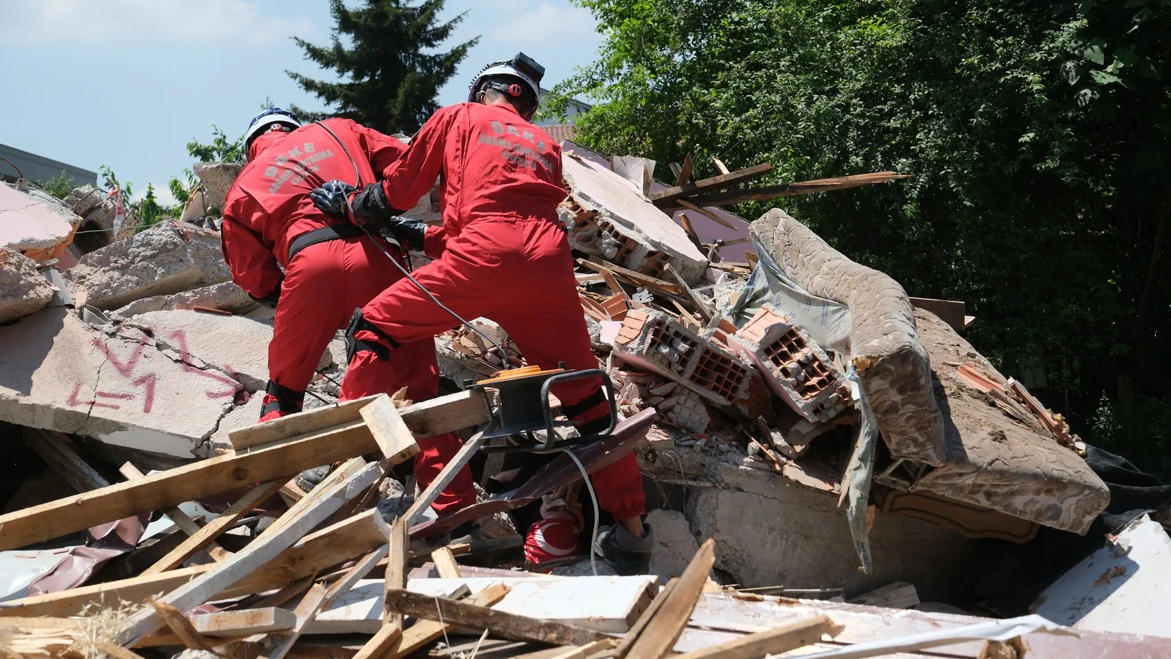 Düzce’de 7.2 büyüklüğünde deprem senaryosu başarıyla test edildi