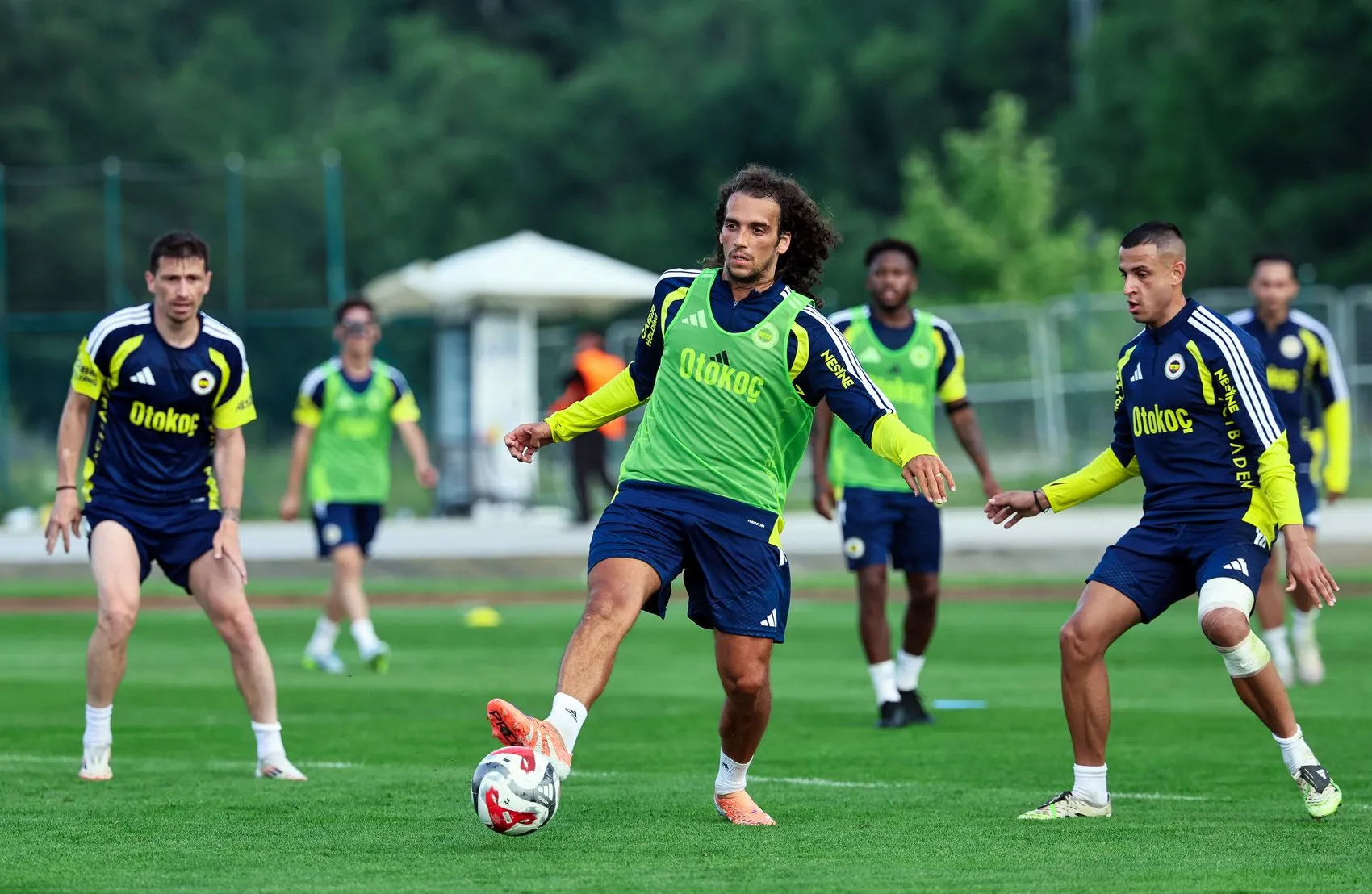 Fenerbahçe Düzce kampında temposunu yükseltiyor