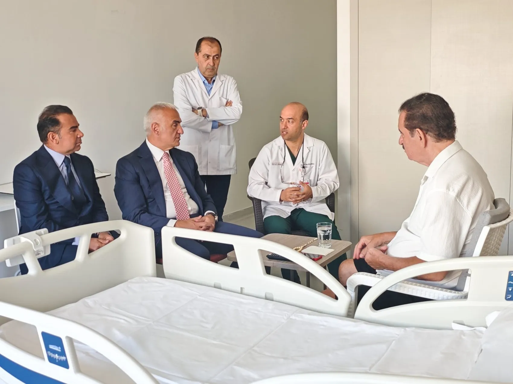 Bakan Ersoy Ankara'da İbrahim Tatlıses'i ziyaret etti