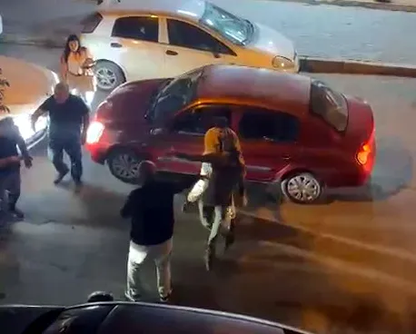 Avcılar trafiğinde kavga eden iki sürücüye ağır fatura