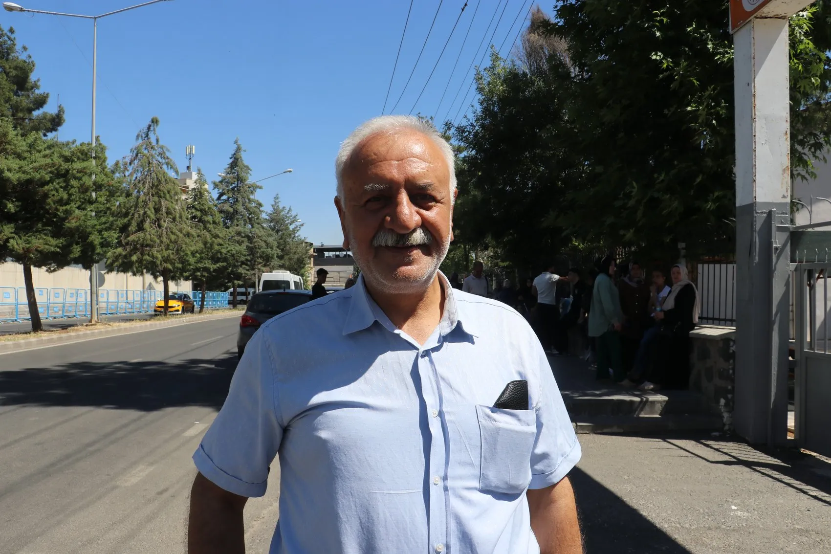Diyarbakır'da üniversite hayali için ter döken gençler sınav salonunda