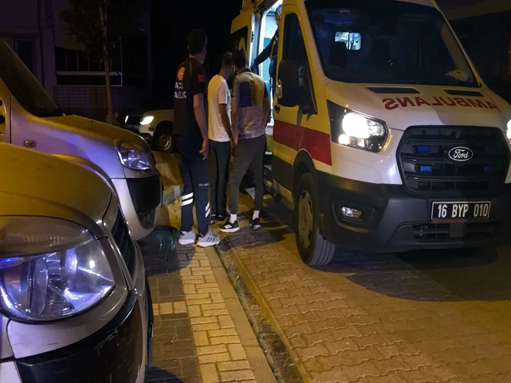 İnegöl'de çocuk parkında silahlı kavga 10 yaralıya 5 gözaltı