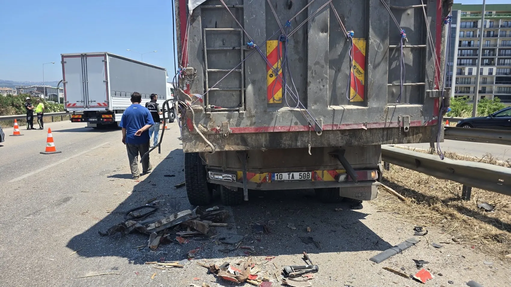 Bursa'da otoyolda zincirleme kaza 1 can kaybı