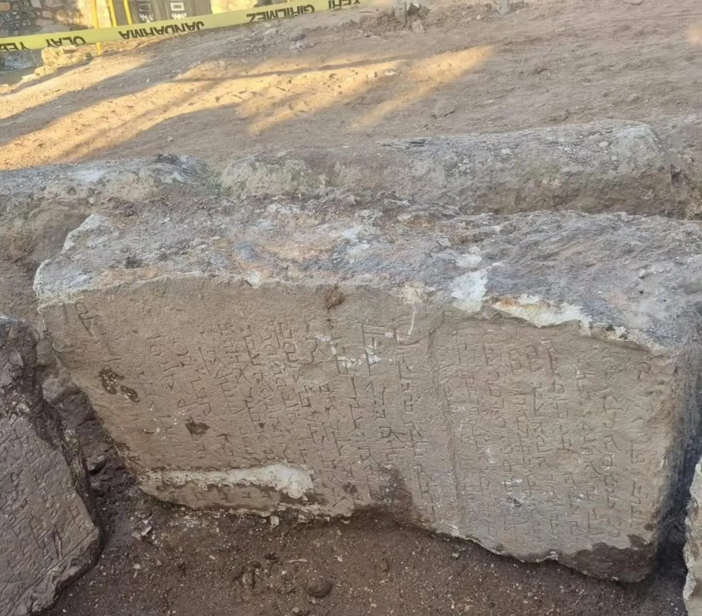 Midyat'taki park düzenlemesinden kadim yazıtlar çıktı