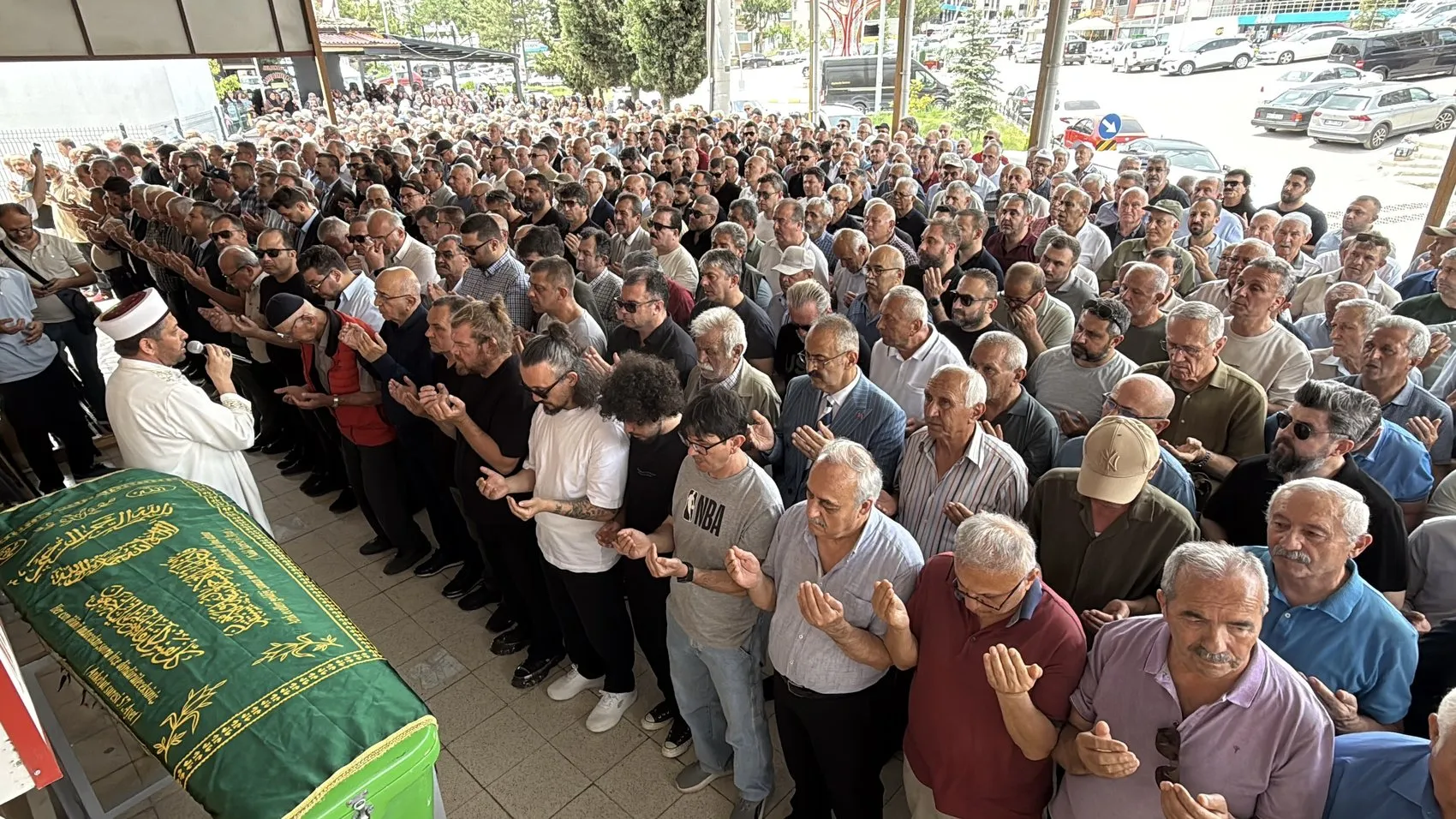Karabük'te çaya düşen siyasetçi son yolculuğuna uğurlandı
