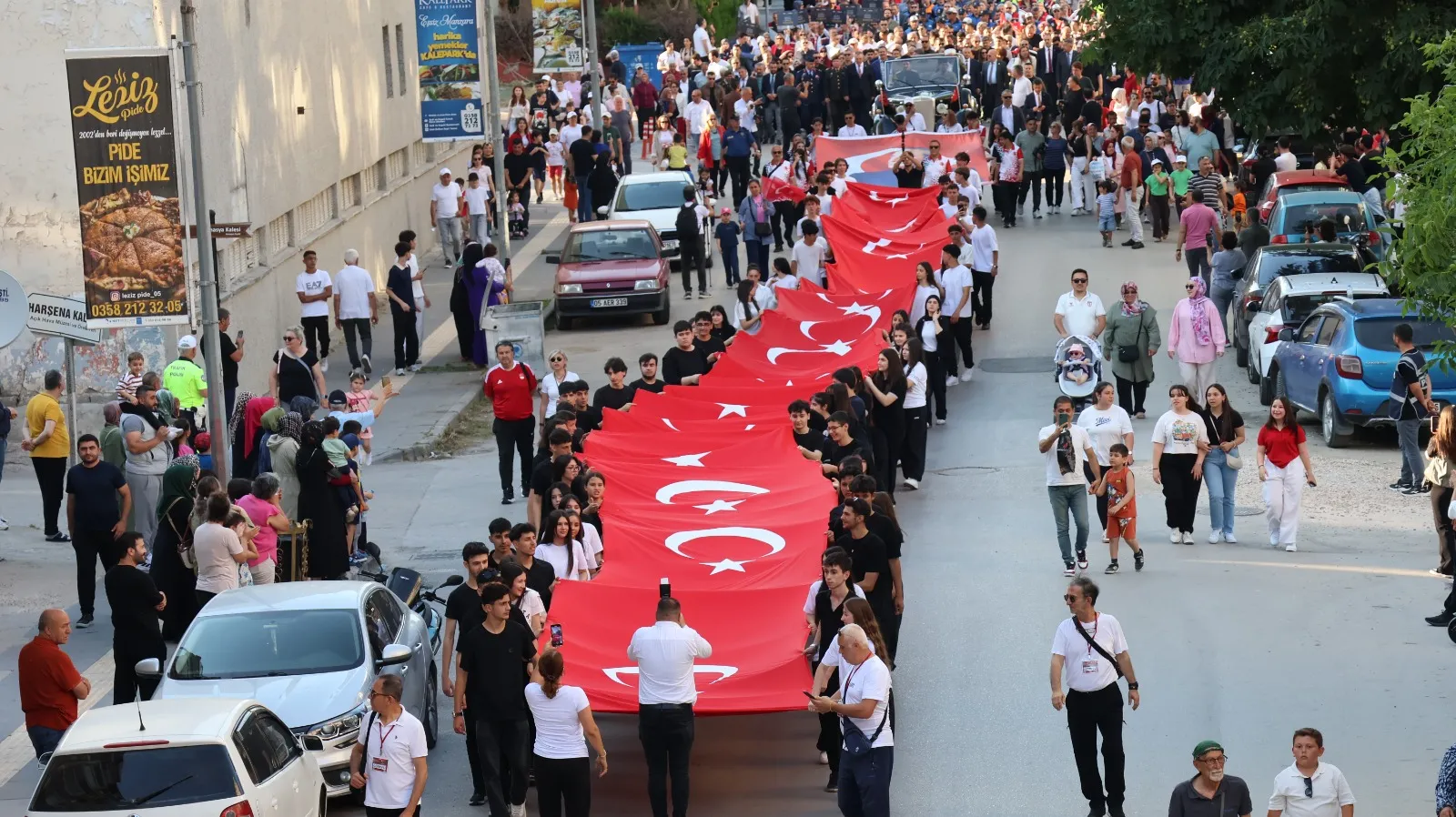 Amasya Milli Mücadele ruhunu sokaklara taşıdı
