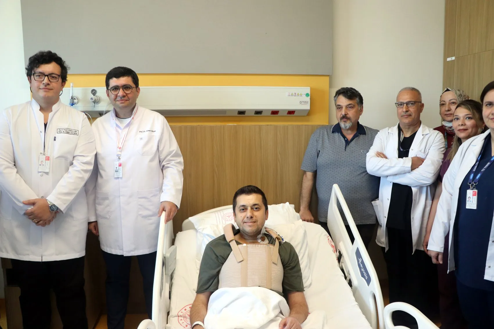 Gaziantep'te 10 saatlik ameliyatla hayata döndü